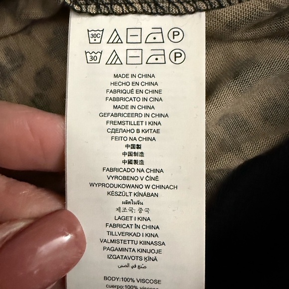 NWT Michael Kors cheetah Leopard Print Long Sleeve Top-toffee size 1x - Picture 5 of 6